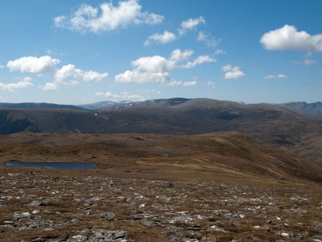 Carn a' Choin Deirg