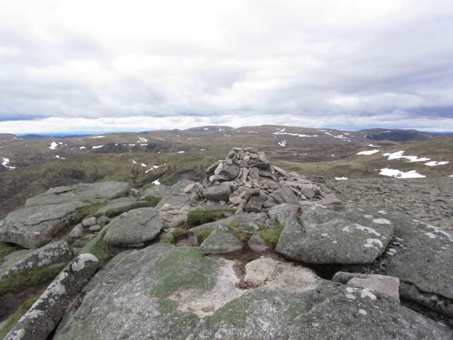 Broad Cairn