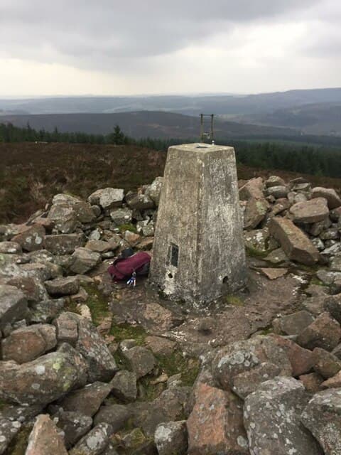 Cairn-mon-earn