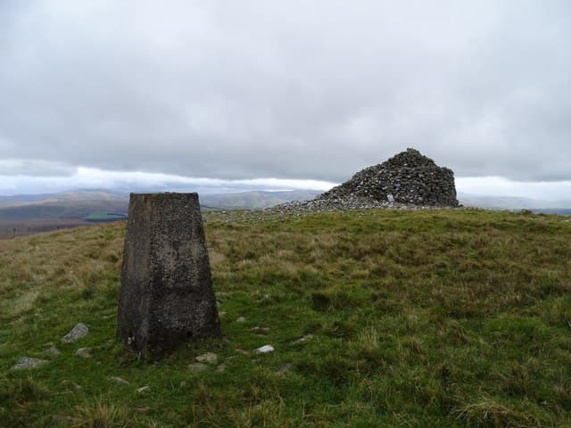 Cairnkinna Hill
