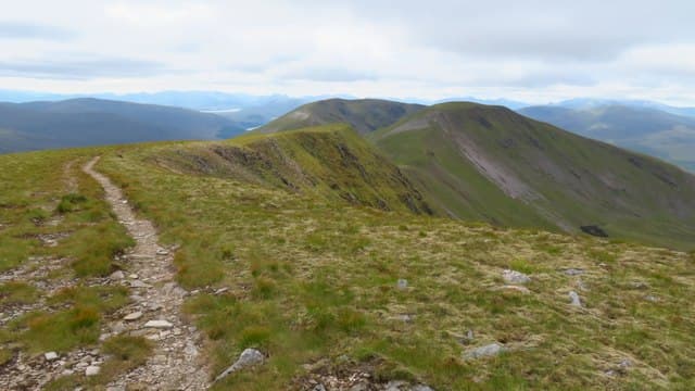 Geal-charn
